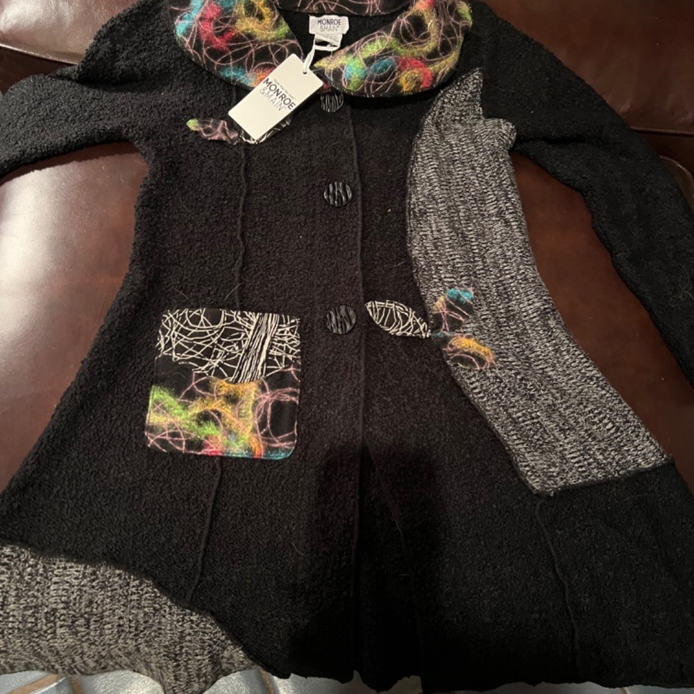 Sweater - Picture 3 of 6